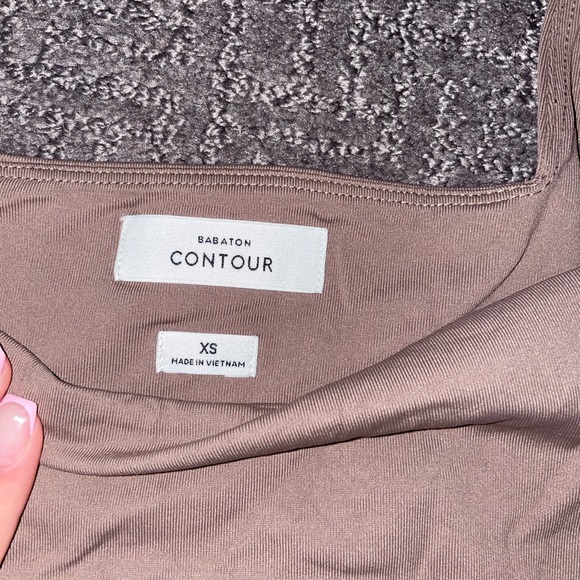 Aritzia Babaton contour bodysuit - Picture 2 of 2
